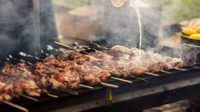 τσικνοπέμπτη-2025-πότε-είναι-φέτος-239146