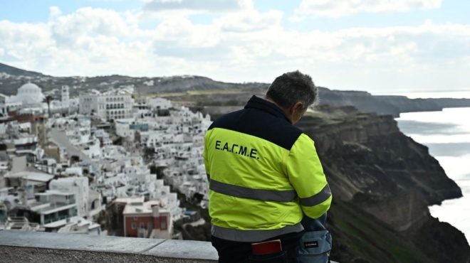 τωρα-έκτακτη-σύσκεψη-για-τη-σαντορίνη-243624