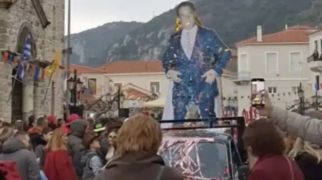 χαμός-με-το-άρμα-άδωνις-γεωργιάδης-σε-π-241696