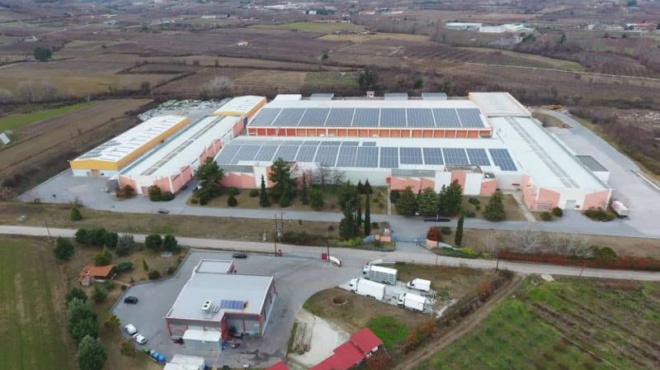 λουκέτο-σε-ιστορική-βιομηχανία-με-247182