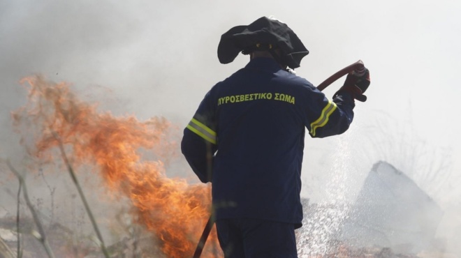 εκτακτo-ξέσπασε-φωτιά-στο-σημείο-13-οχή-249301