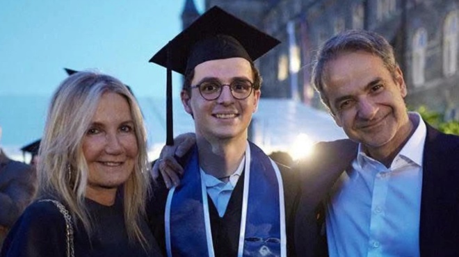 όλοι-κοίταζαν-την-μαρέβα-η-οικογένεια-249214