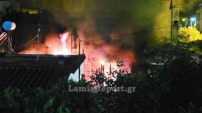 μεγάλη-αναστάτωση-στην-λαμία-σκηνές-χ-250032