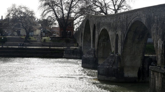 τραγωδία-στην-άραχθο-με-τα-παιδιά-τον-251858