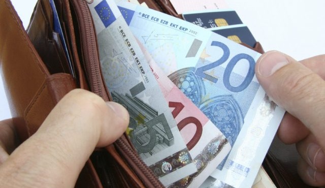 χρήματα-χωρίς-ένσημα-πώς-μπορείτε-να-π-252372