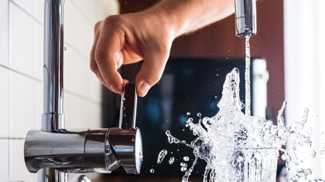 γιατί-πρέπει-να-αφήσετε-ένα-ποτήρι-και-253049