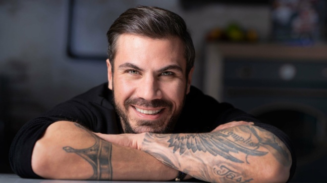 μόλις-μαθεύτηκε-ανακοίνωσε-τα-ευχάρι-255767