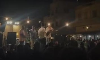 χαμός-σε-πανηγύρι-τουρίστες-φώναζαν-γ-256087