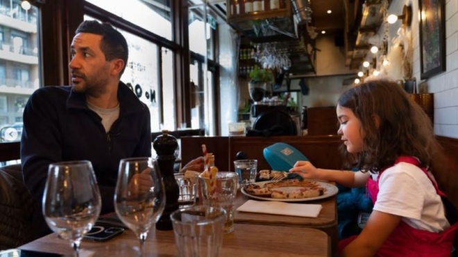 θρήνος-για-την-9χρονη-μελίνα-ο-πατέρας-255572