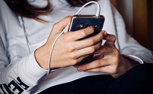 πότε-τα-κινητά-τηλέφωνα-μας-παρακολου-257944