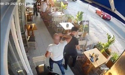 χανιά-σερβιτόρος-έσωσε-πελάτισσα-από-259331