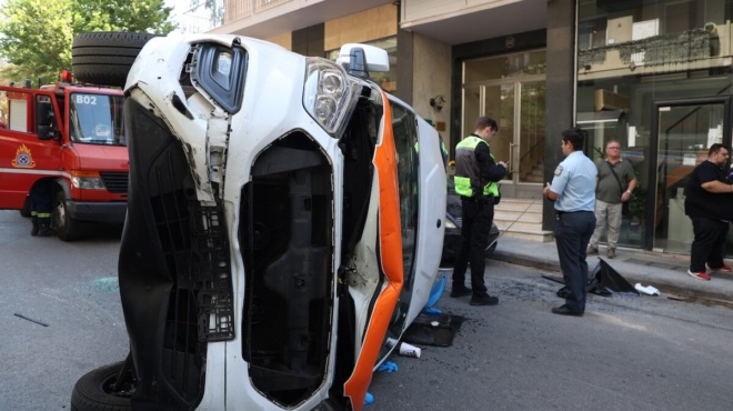 τραγωδία-με-ανατροπή-ασθενοφόρου-πέθ-258046