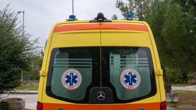 έκτακτο-χτύπησε-την-ηλικιωμένη-μητέρ-257355