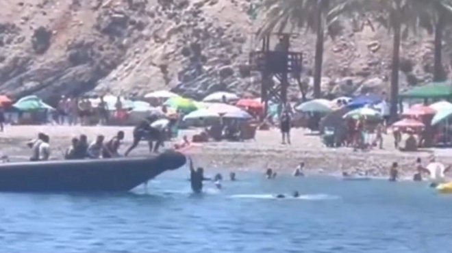 απόβαση-μεταναστών-σε-παραλία-της-ι-256853