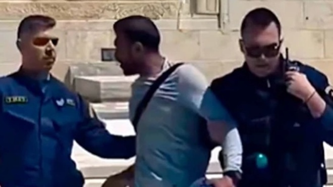 επεισόδιο-στο-σύνταγμα-με-μετανάστη-π-257969