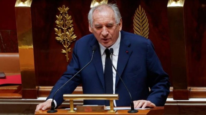 έπεσε-η-κυβέρνηση-στη-γαλλία-έχασε-τ-260118