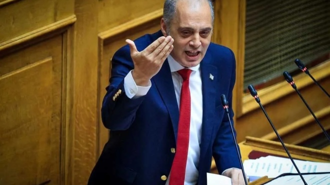 απίστευτος-διάλογος-στην-βουλή-ειρω-260202